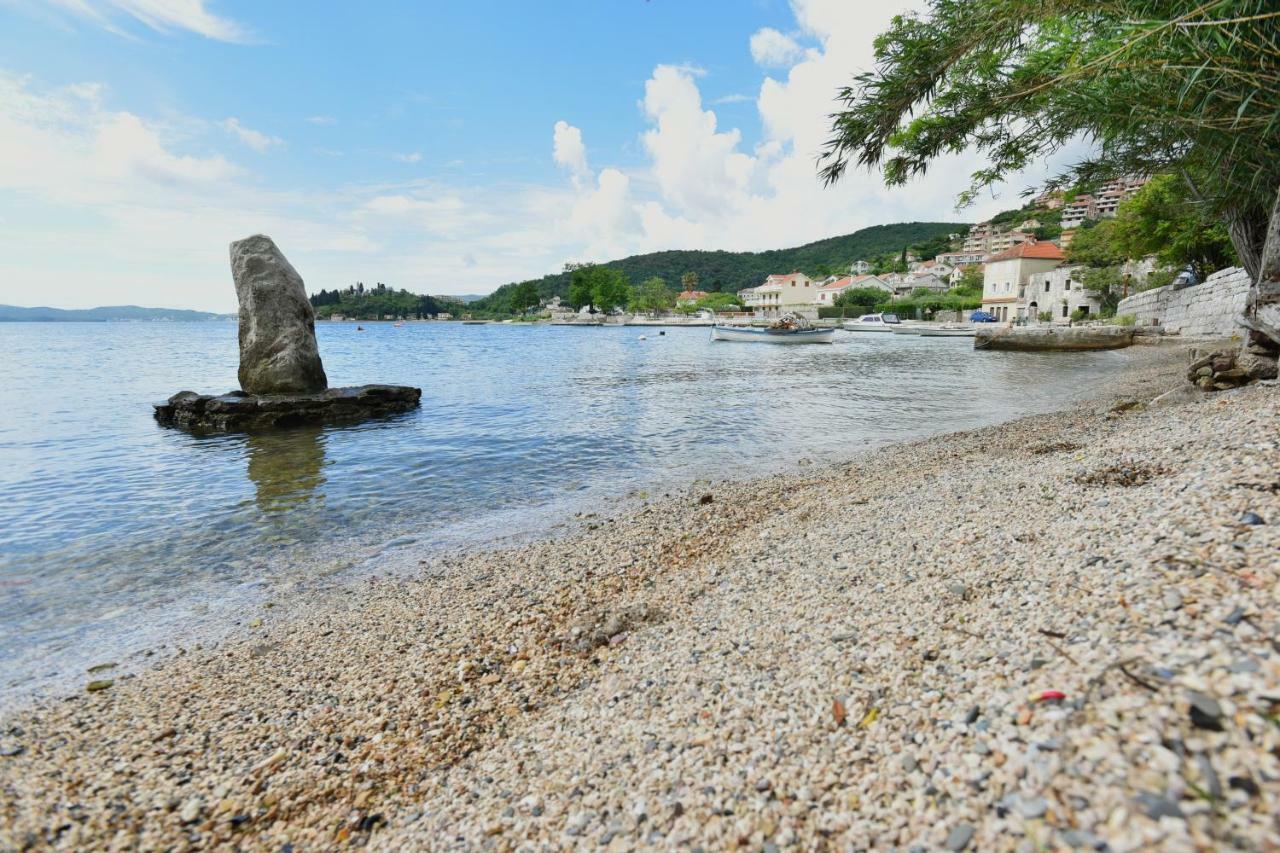 Hajdi Villa Kamenari Bagian luar foto