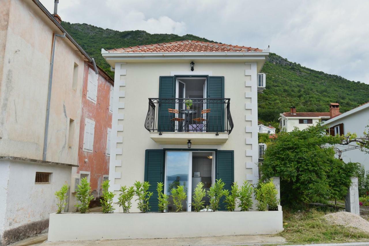 Hajdi Villa Kamenari Bagian luar foto
